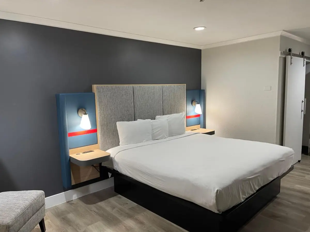 Roy Inn & Suites -Sacramento Midtown 6