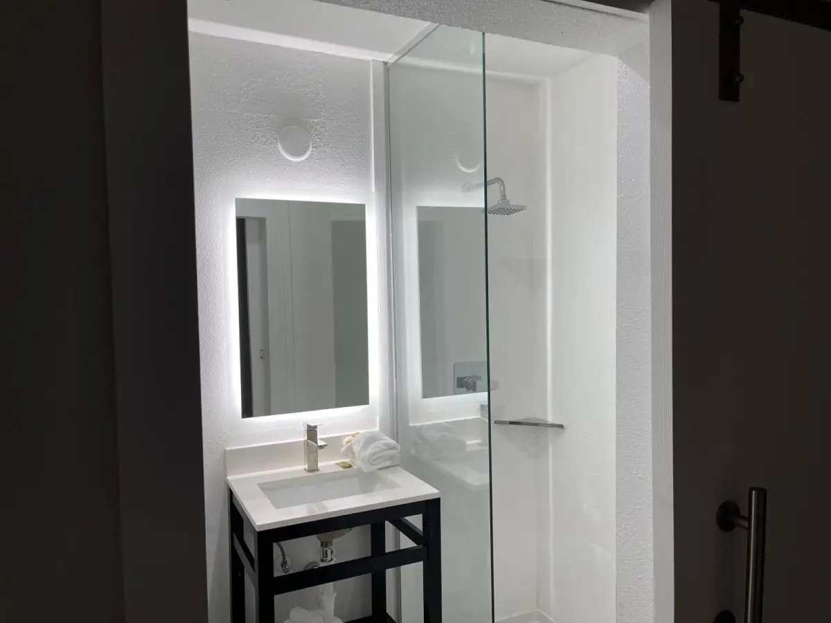 Roy Inn & Suites -Sacramento Midtown 5