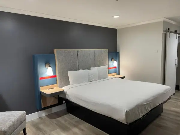 Roy Inn & Suites -Sacramento Midtown 6