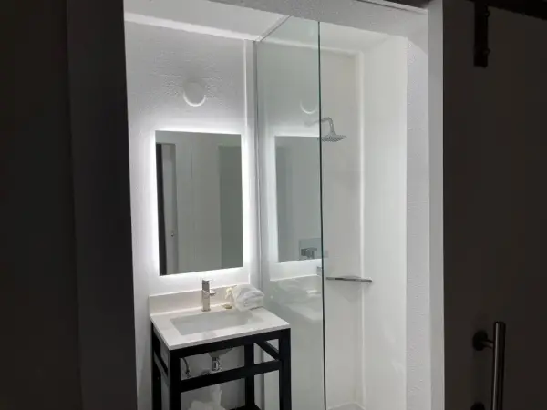 Roy Inn & Suites -Sacramento Midtown 5