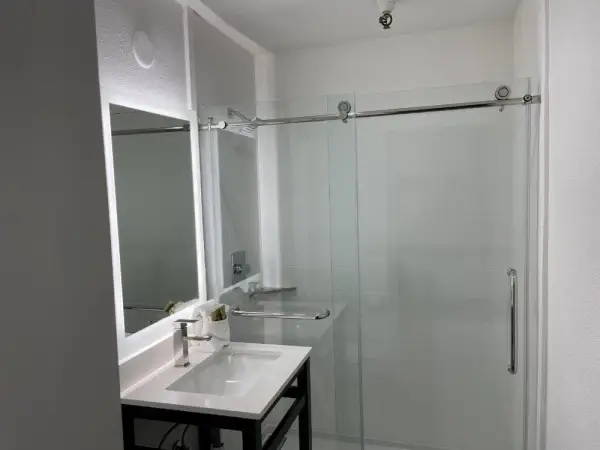 Roy Inn & Suites -Sacramento Midtown 7